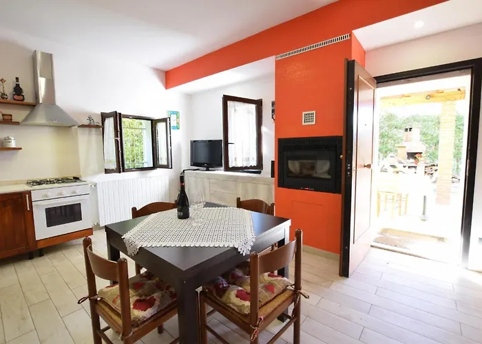 Gorgeous In With Wifi Daire Monzuno